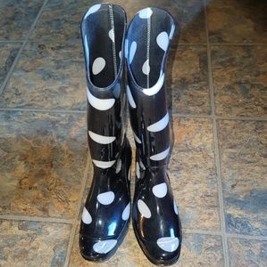 Rain boots size 10